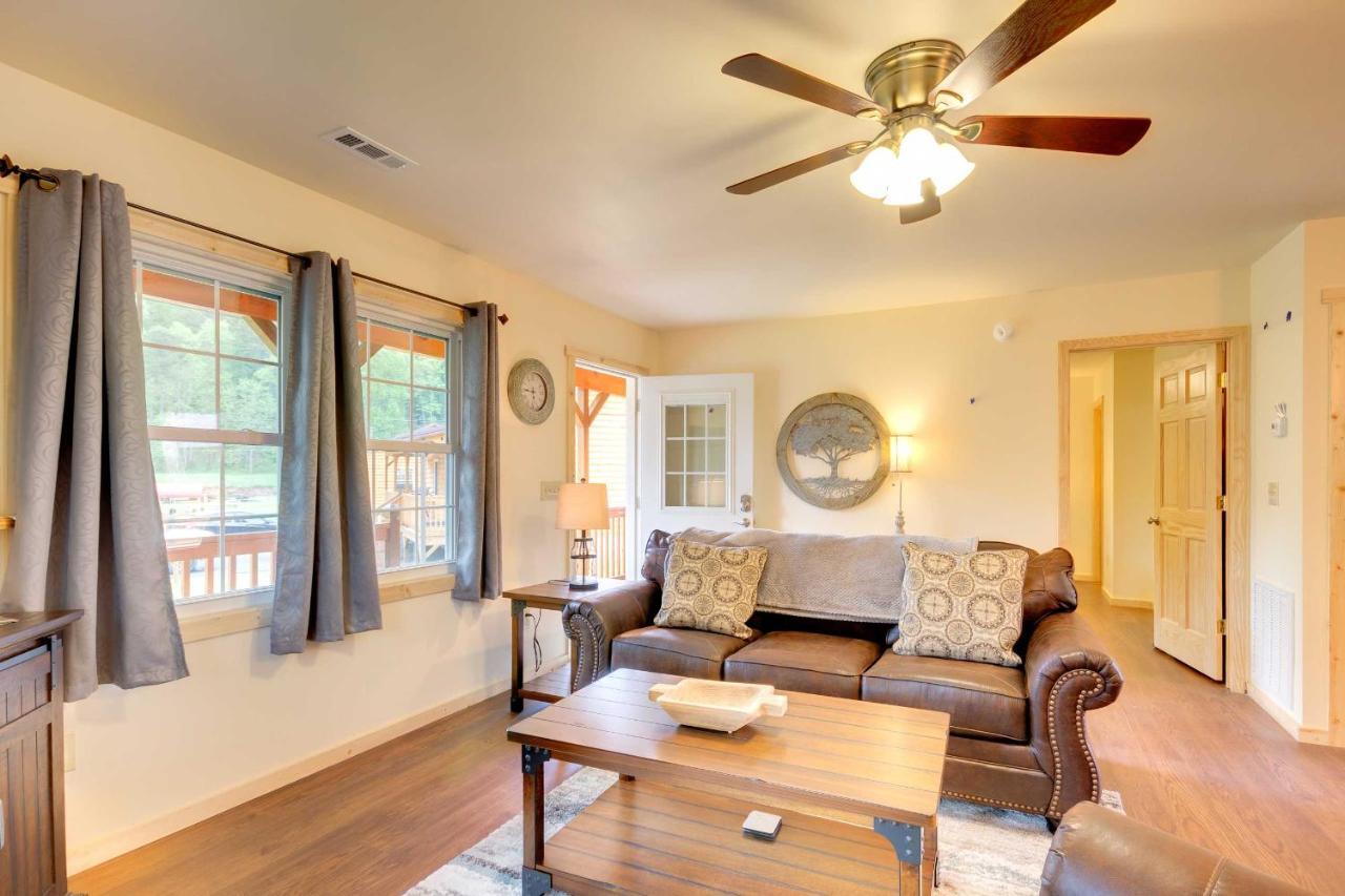 Cozy Cabin On Tuckasegee River - Near Bryson City Exterior foto